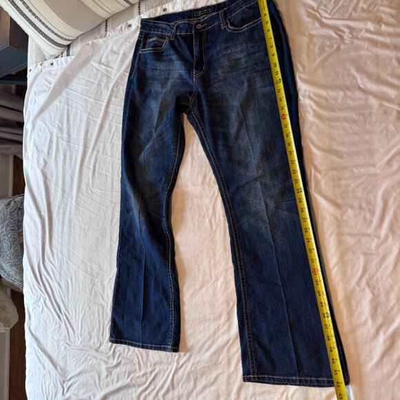 Cato Premium Bootcut Jeans Size 16 EUC - Picture 4 of 9